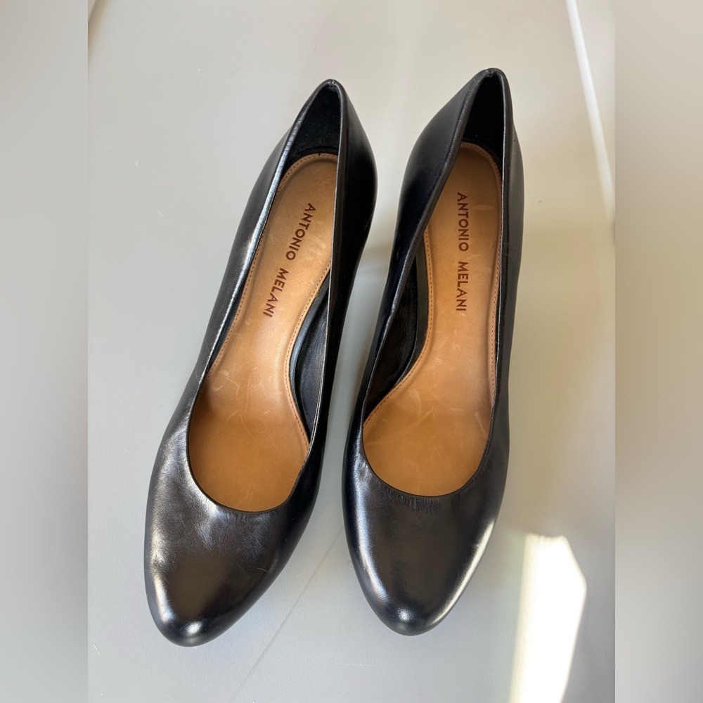 Antonia Melanie black pumps- good condition